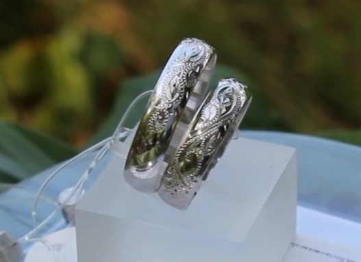 Кольца обручальные Обручальное кольцо с гравировкой